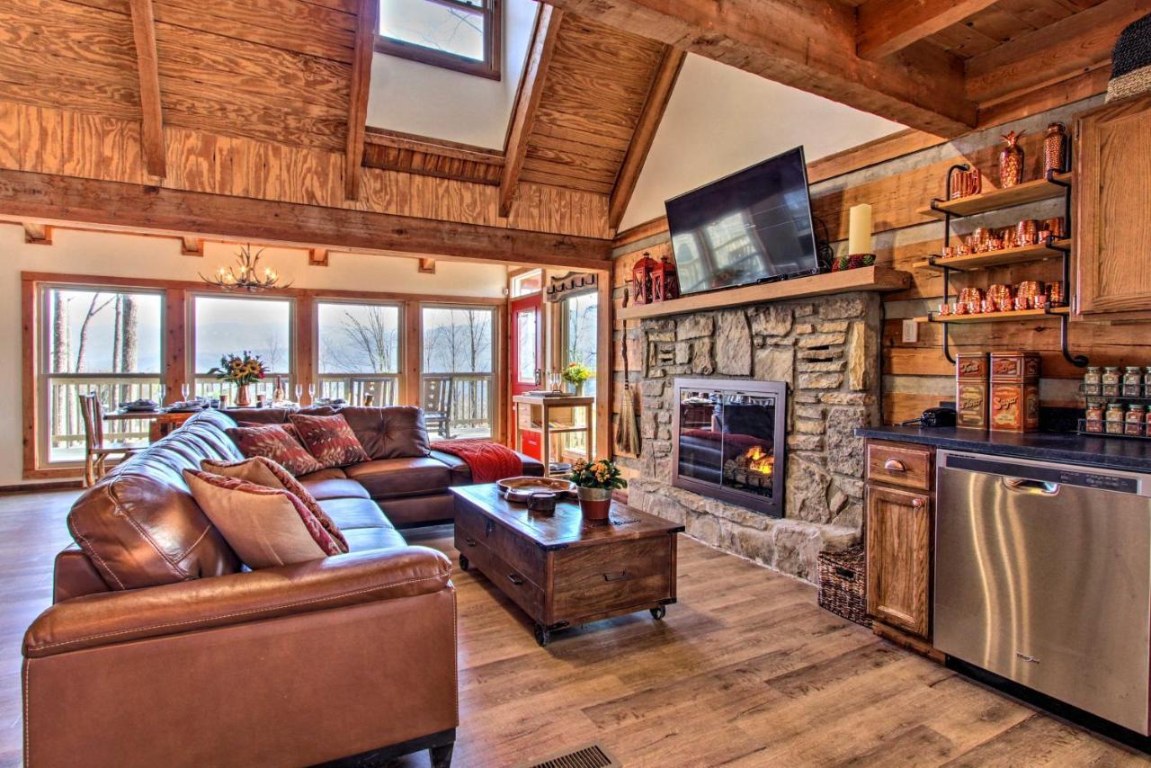 Panoramic-View Gatlinburg Cabin With Private Hot Tub Eksteriør bilde